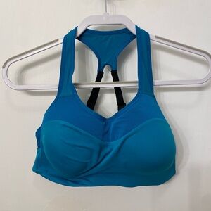 Nike Sports Bra Large D-E